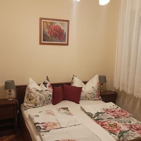 Lazar Apartmanok Хевиз Экстерьер фото