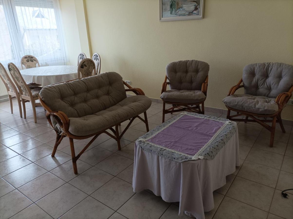 Lazar Apartmanok Хевиз Экстерьер фото